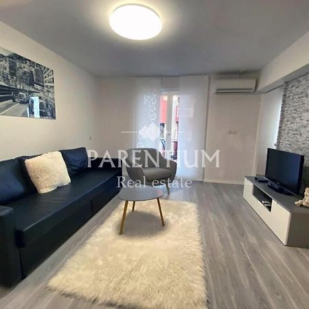 Apartment Ronaldo Poreč Buitenkant foto