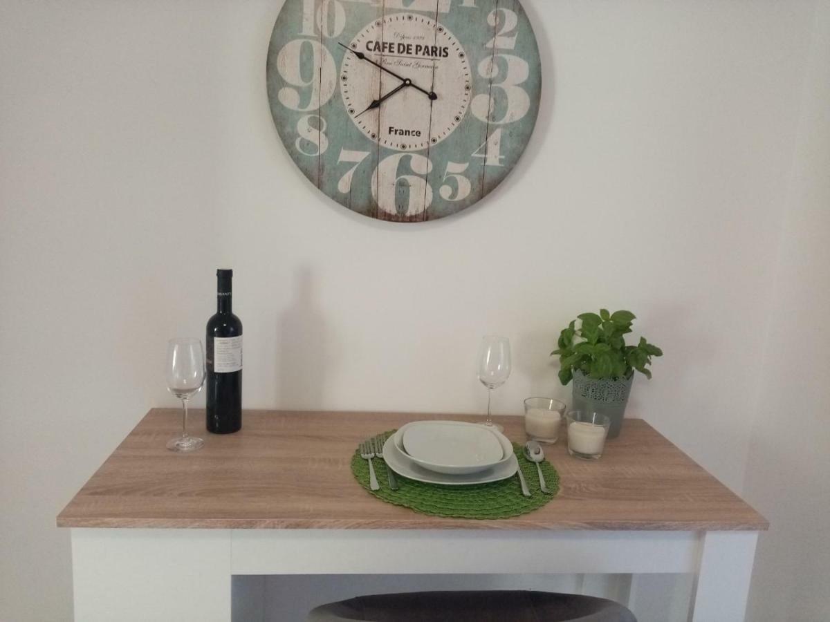 Apartment Ronaldo Poreč Buitenkant foto